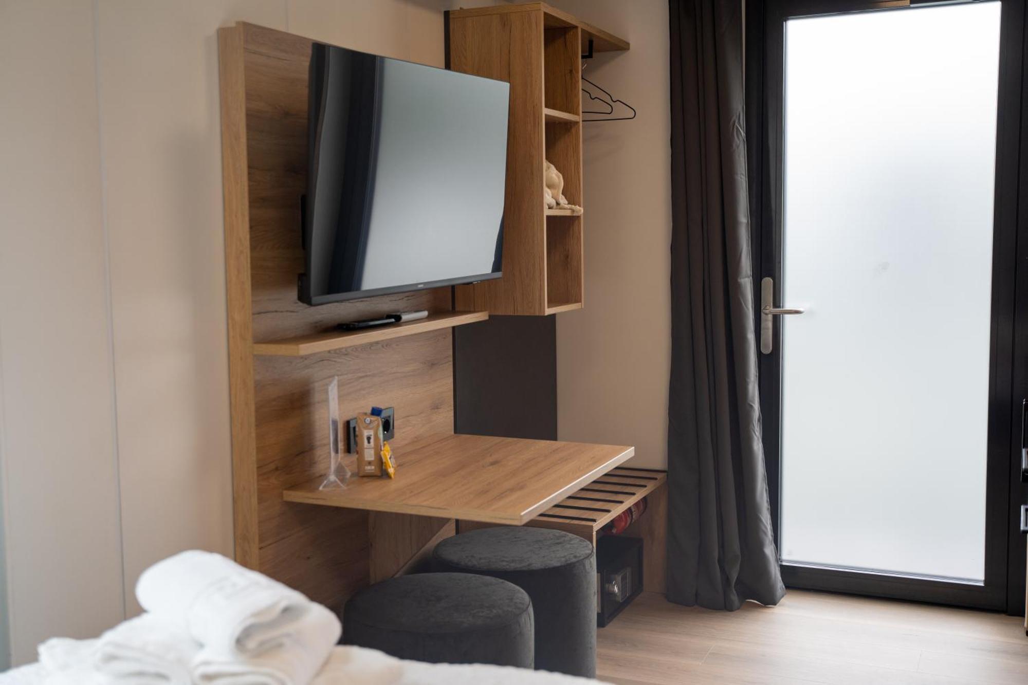 Hotel & Chalets By Revex Schwarzenbach am Wald Extérieur photo