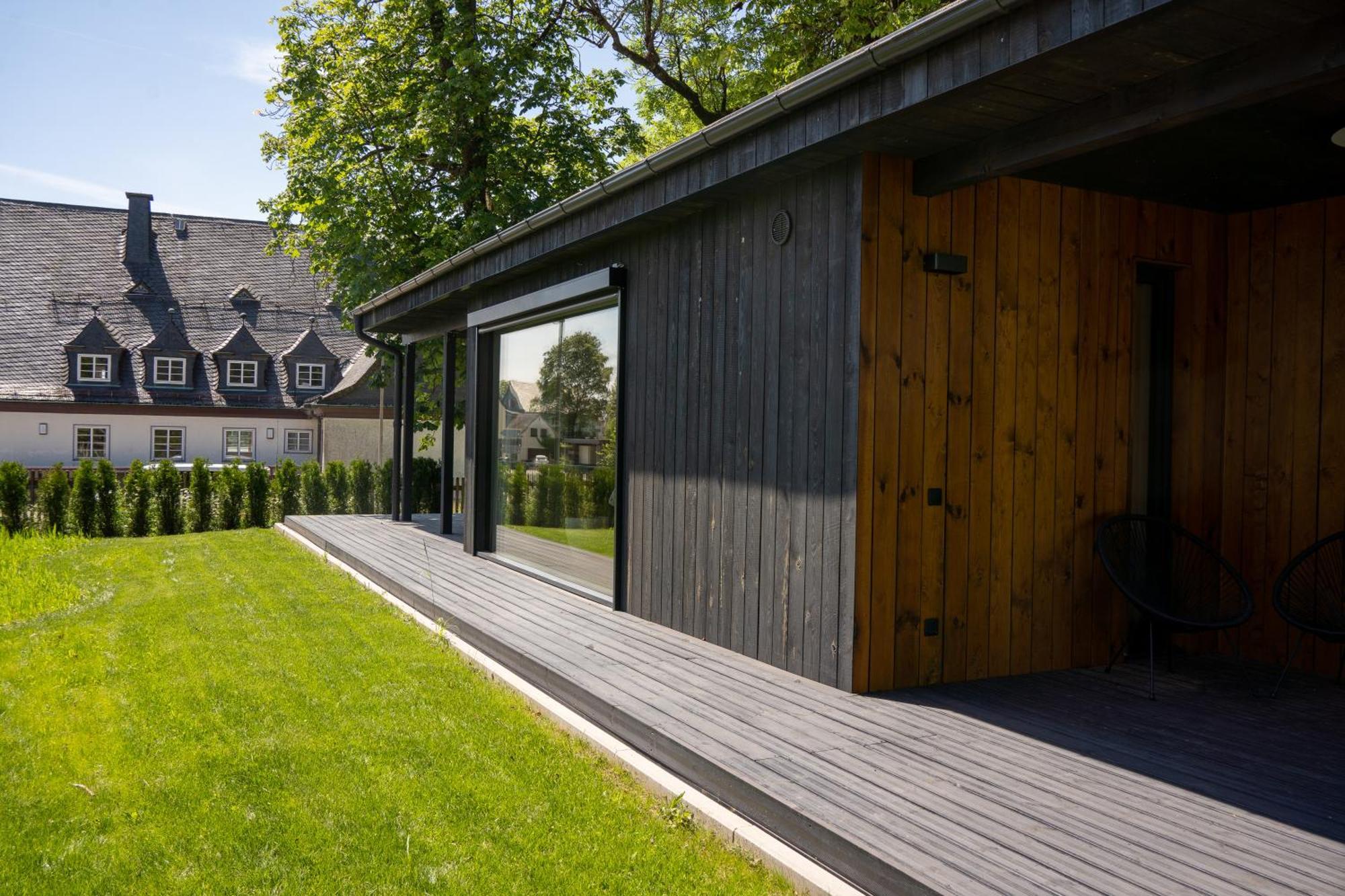 Hotel & Chalets By Revex Schwarzenbach am Wald Extérieur photo